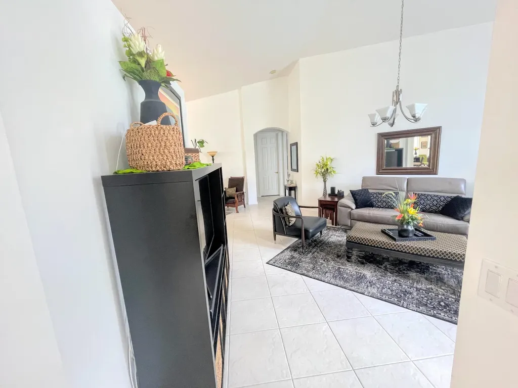 7060 NW Turtle Walk Boca Raton FL 33487