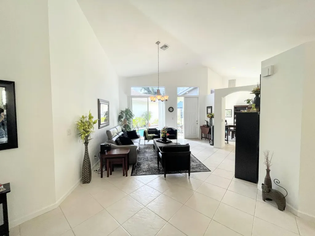 7060 NW Turtle Walk Boca Raton FL 33487