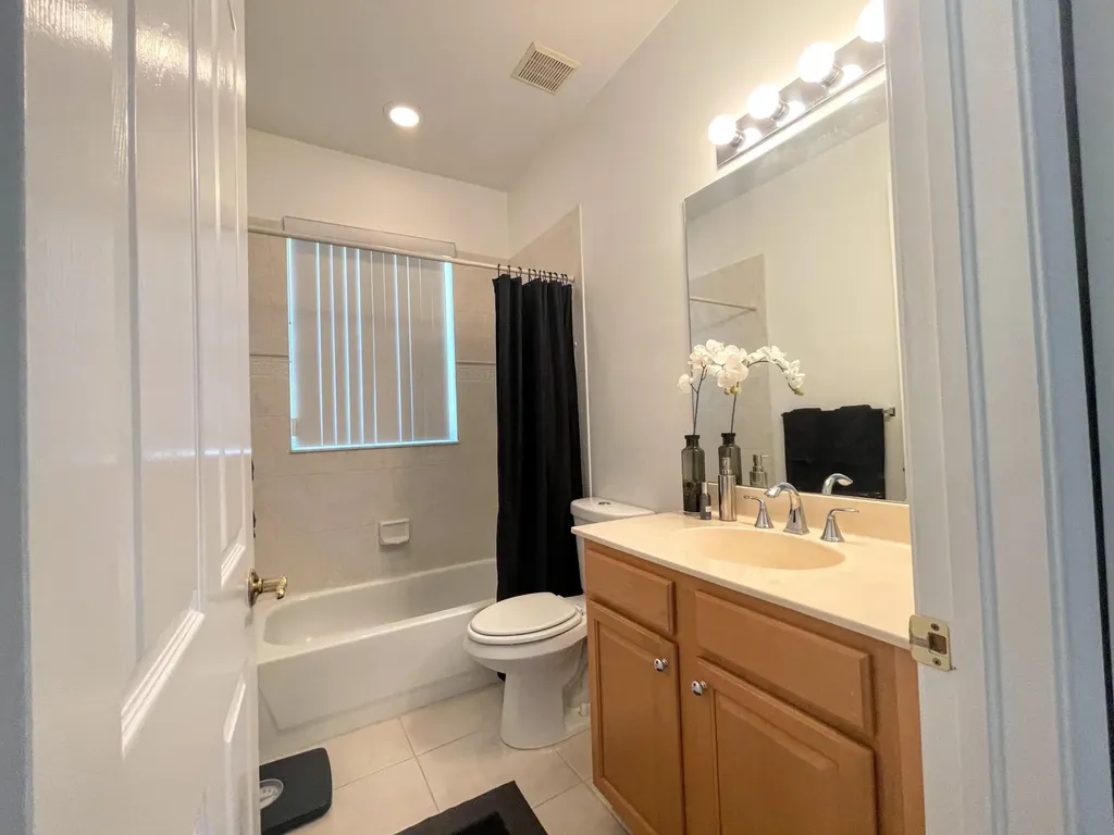 7060 NW Turtle Walk Boca Raton FL 33487