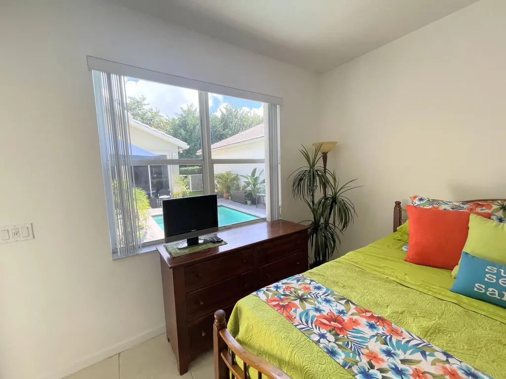 7060 NW Turtle Walk Boca Raton FL 33487