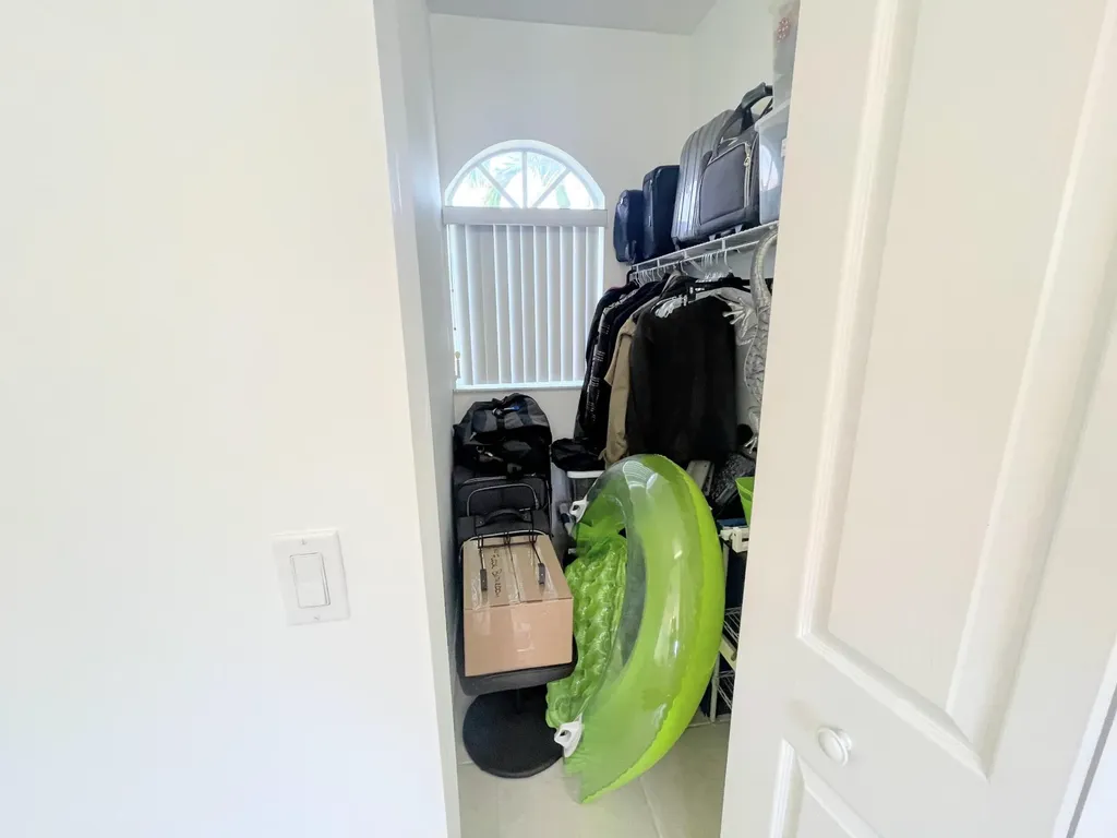7060 NW Turtle Walk Boca Raton FL 33487