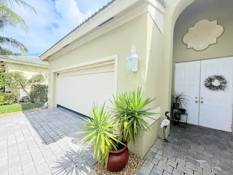 7060 NW Turtle Walk Boca Raton FL 33487