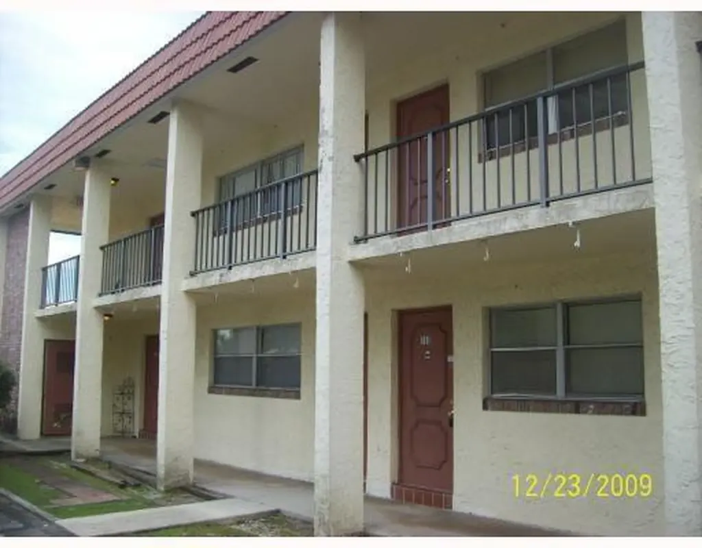8604 NW 35th Street Coral Springs FL 33065