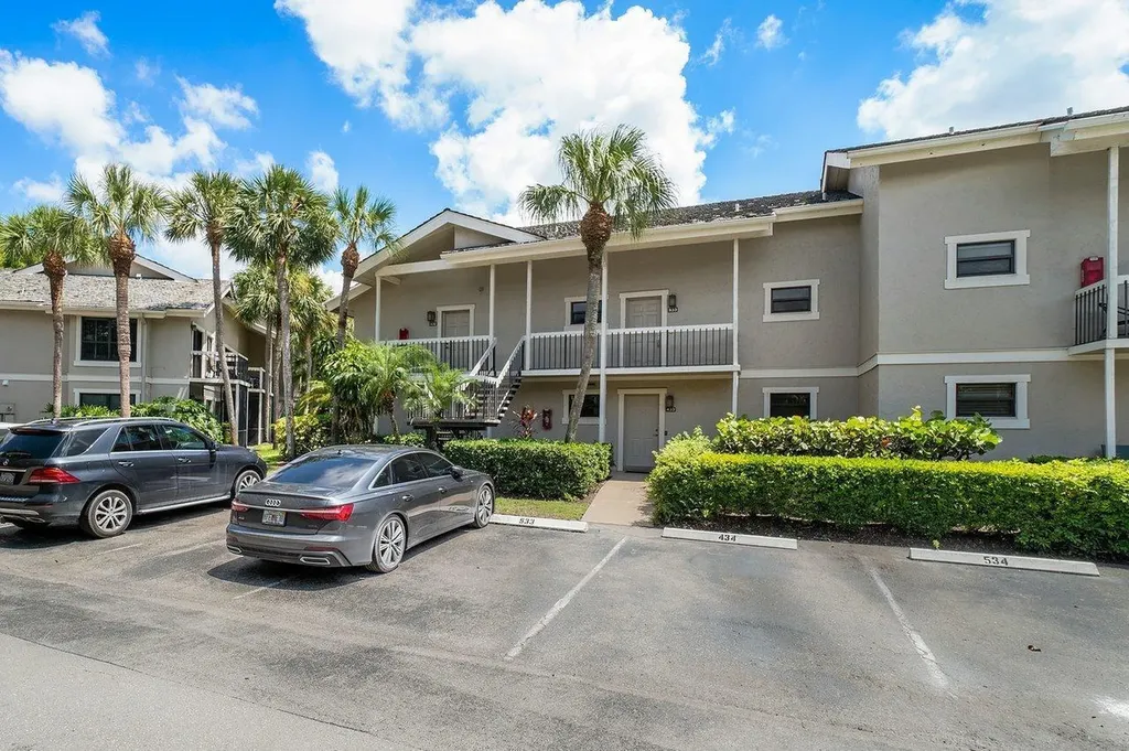 11863 Wimbledon Circle Wellington FL 33414
