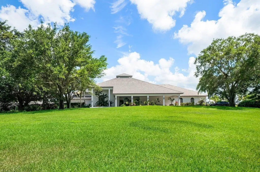 11863 Wimbledon Circle Wellington FL 33414