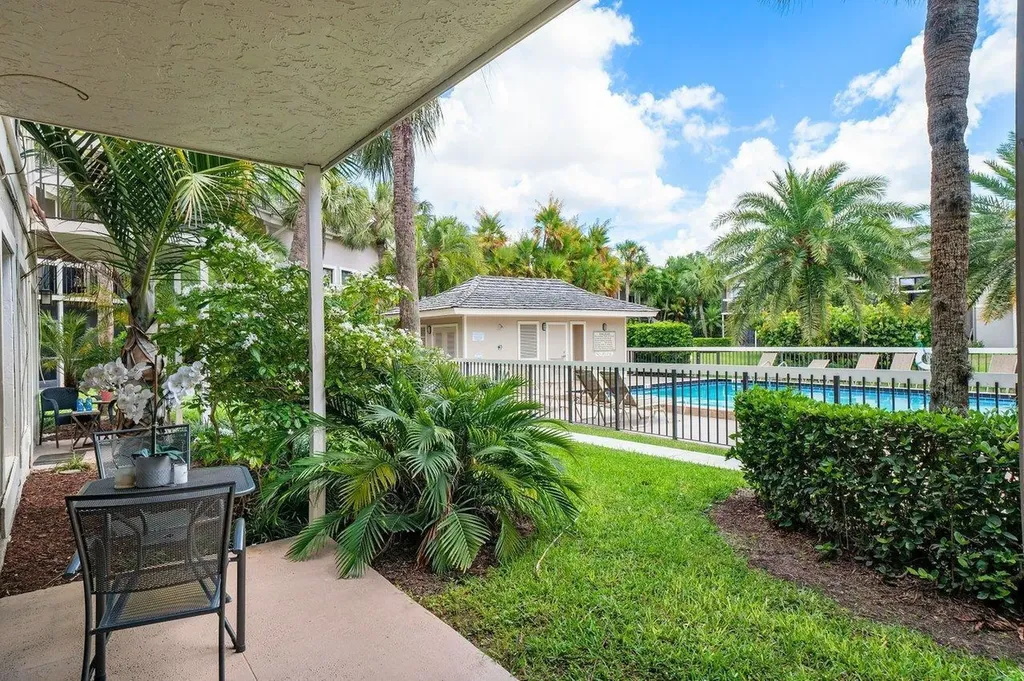 11863 Wimbledon Circle Wellington FL 33414
