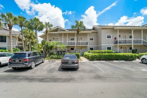 11863 Wimbledon Circle Wellington FL 33414