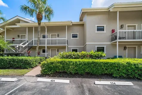 11863 Wimbledon Circle Wellington FL 33414