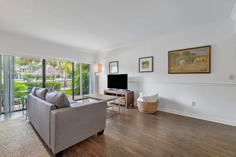 11863 Wimbledon Circle Wellington FL 33414