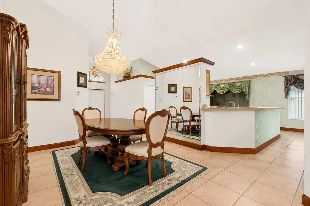 1059 Fairfax Circle W Boynton Beach FL 33436