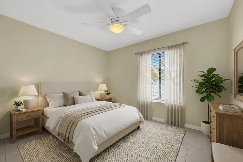 5864 Strawberry Lakes Circle Lake Worth FL 33463