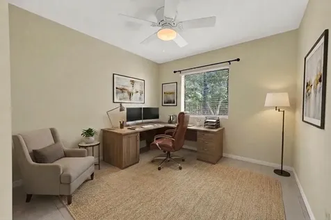 5864 Strawberry Lakes Circle Lake Worth FL 33463