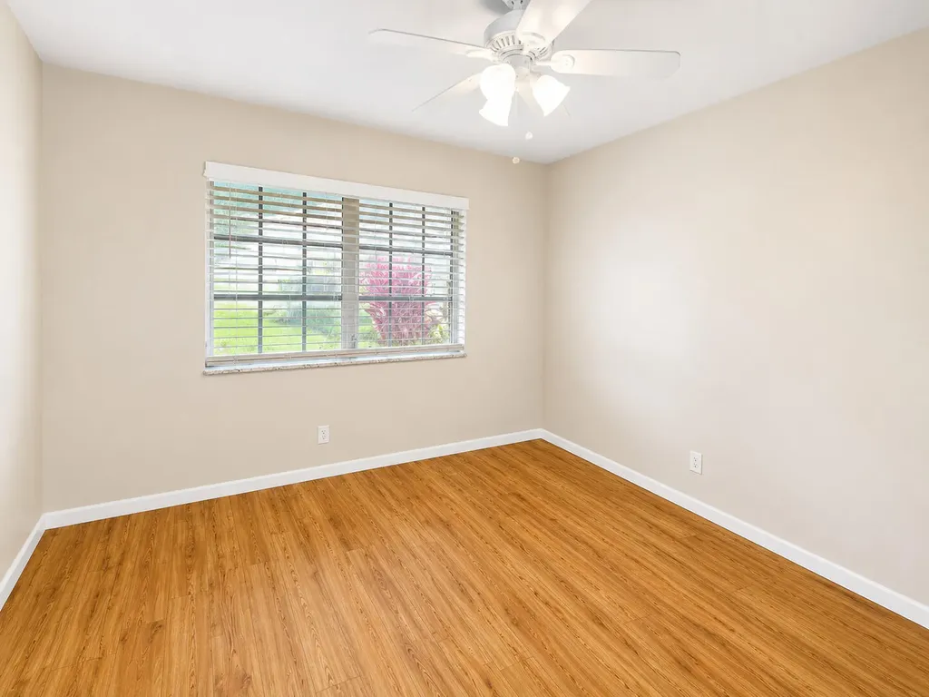 2120 NE 41st Street Lighthouse Point FL 33064