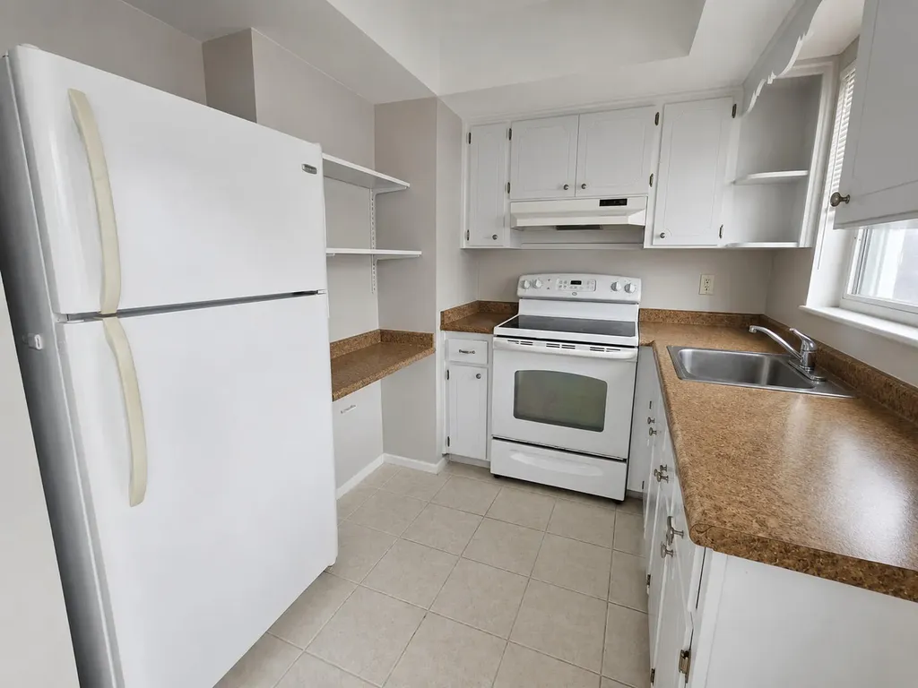 2120 NE 41st Street Lighthouse Point FL 33064