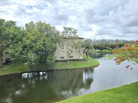 1802 Eleuthera Point Coconut Creek FL 33066