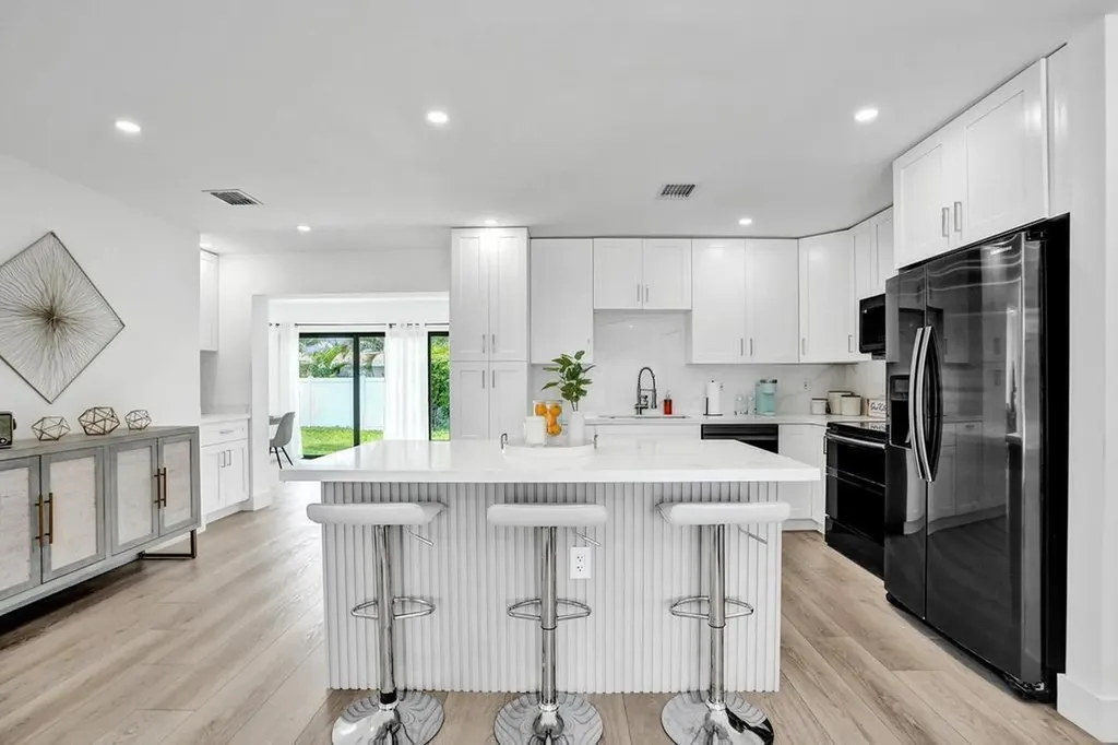 1001 SE 13th Court Deerfield Beach FL 33441