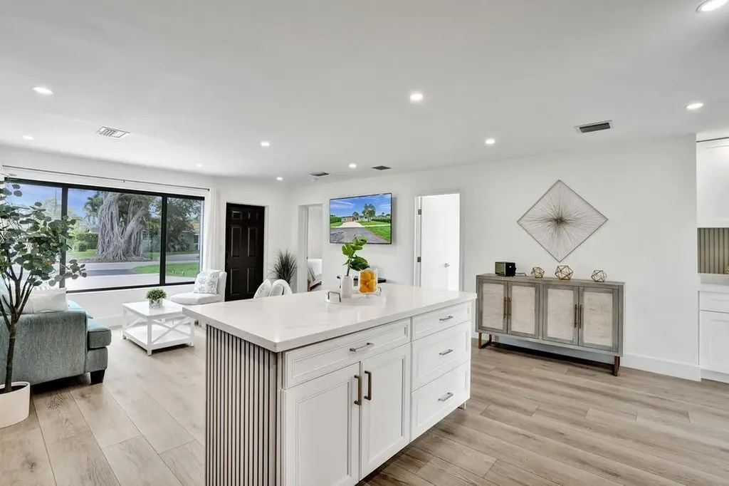 1001 SE 13th Court Deerfield Beach FL 33441
