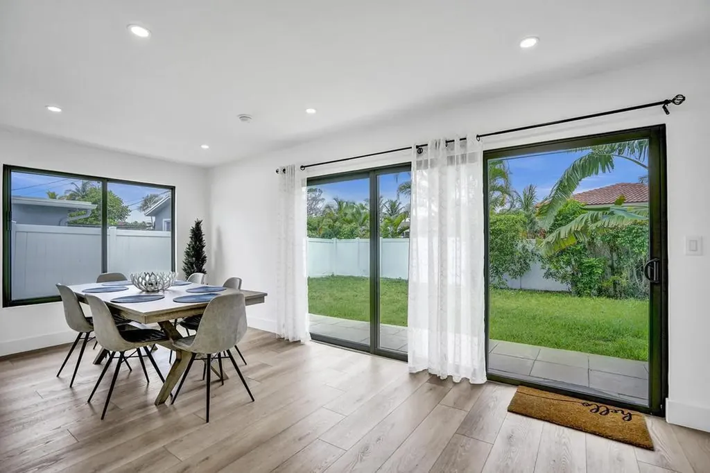 1001 SE 13th Court Deerfield Beach FL 33441