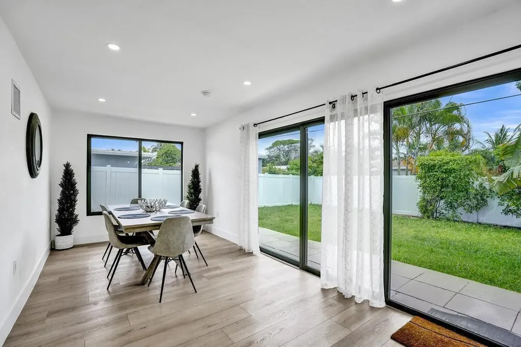 1001 SE 13th Court Deerfield Beach FL 33441