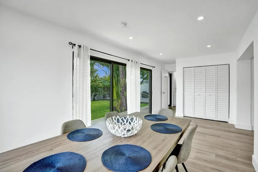 1001 SE 13th Court Deerfield Beach FL 33441
