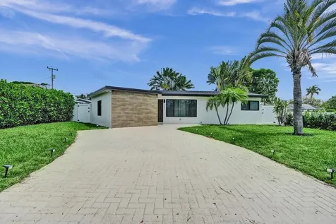1001 SE 13th Court Deerfield Beach FL 33441