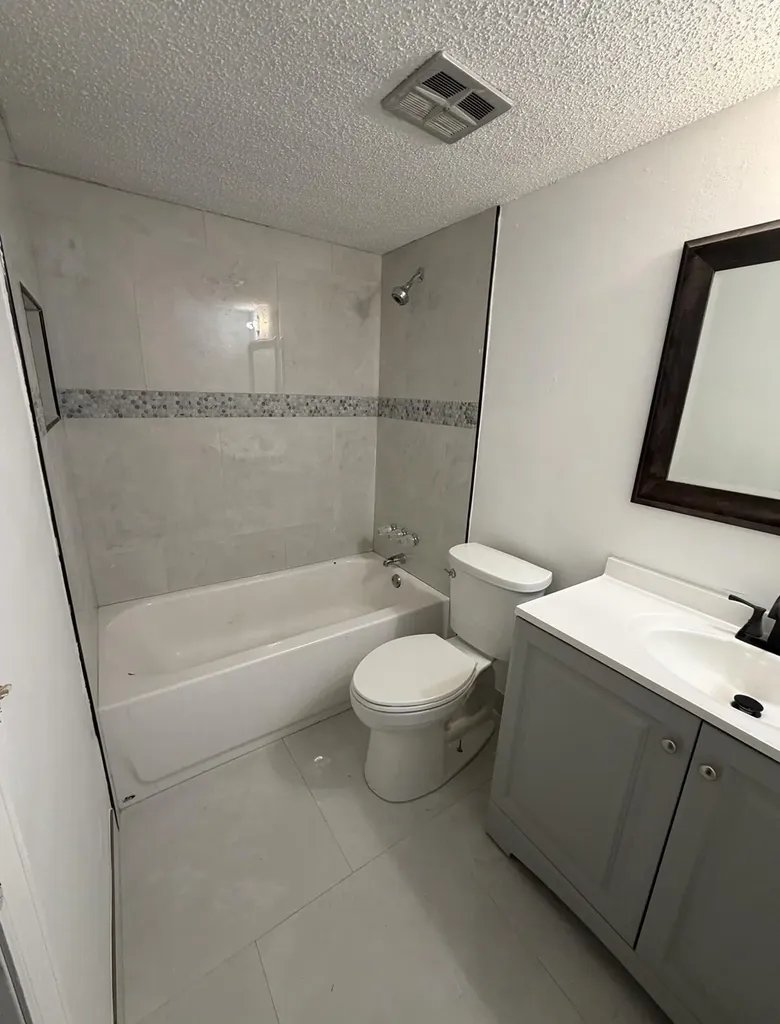 1330 SW 50th Avenue North Lauderdale FL 33068
