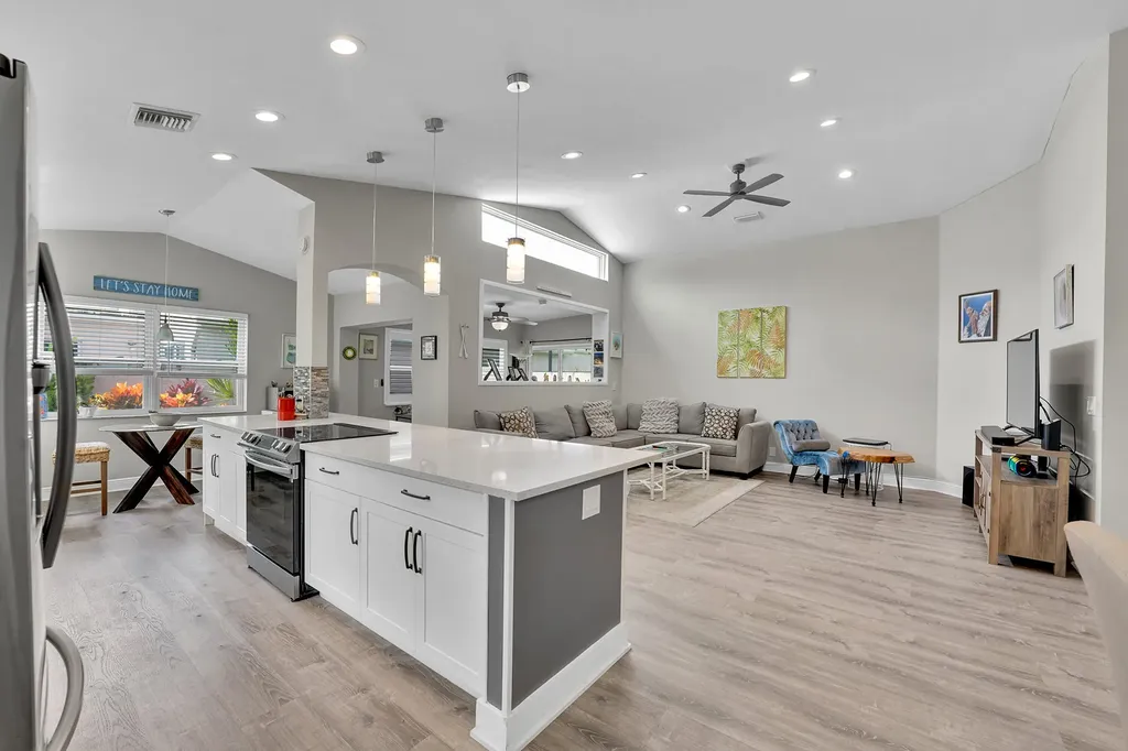 7917 Travlers Tree Drive Boca Raton FL 33433