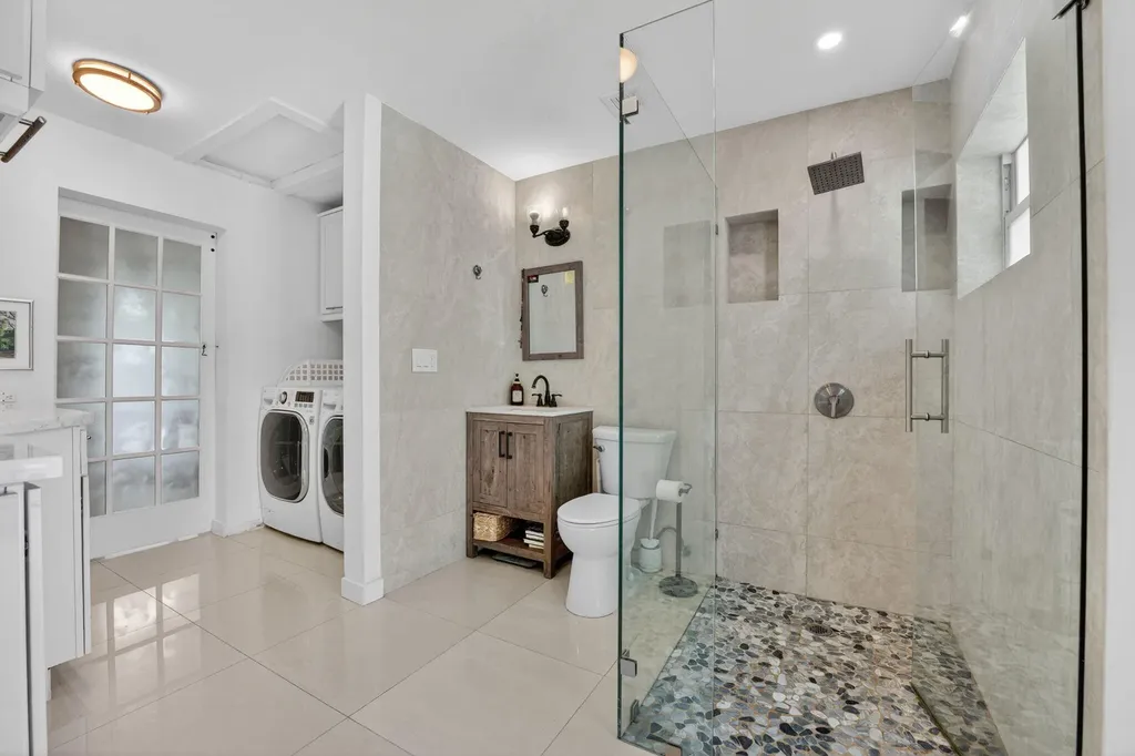 2375 SE 8th Street SE Pompano Beach FL 33062