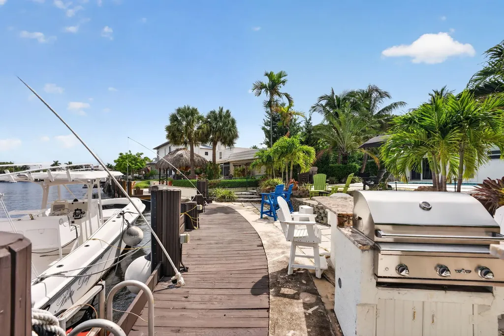 2375 SE 8th Street SE Pompano Beach FL 33062