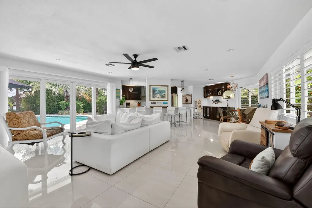 2375 SE 8th Street SE Pompano Beach FL 33062