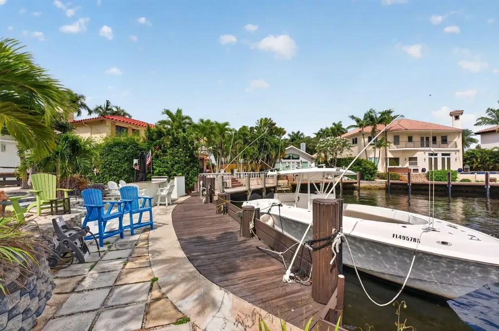 2375 SE 8th Street SE Pompano Beach FL 33062