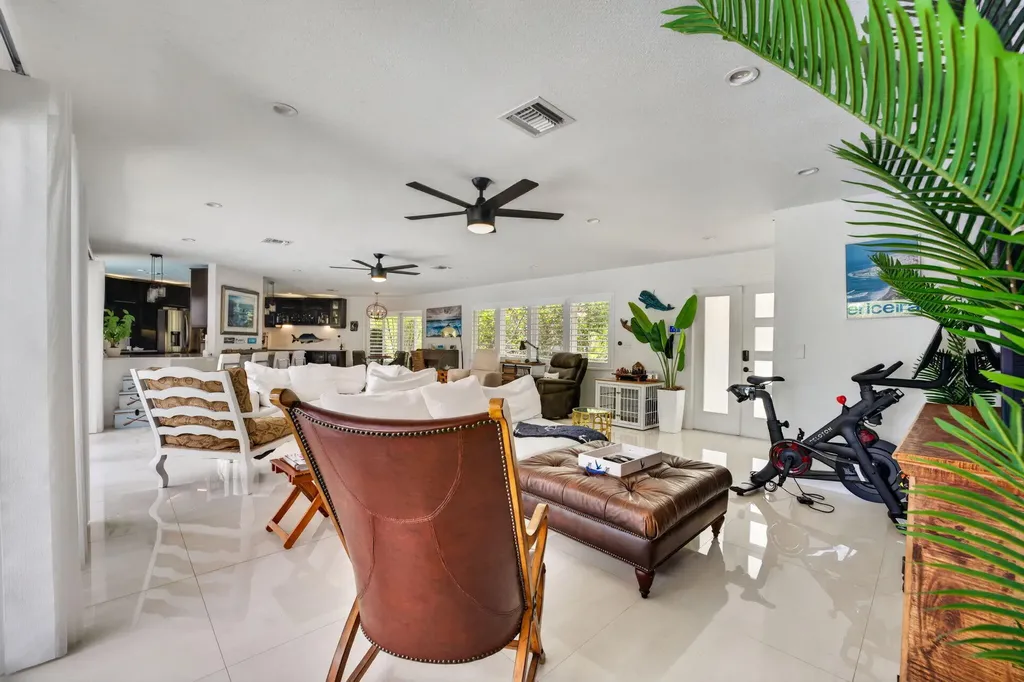 2375 SE 8th Street SE Pompano Beach FL 33062