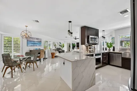 2375 SE 8th Street SE Pompano Beach FL 33062