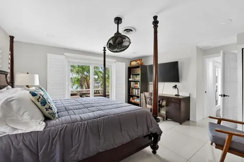 2375 SE 8th Street SE Pompano Beach FL 33062