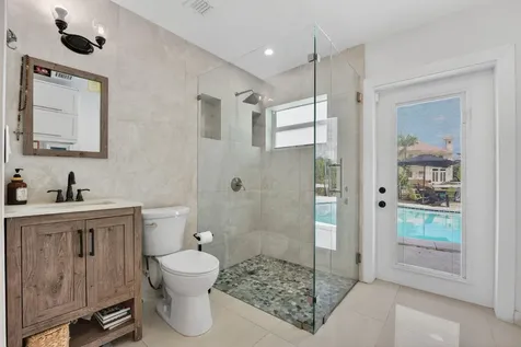 2375 SE 8th Street SE Pompano Beach FL 33062