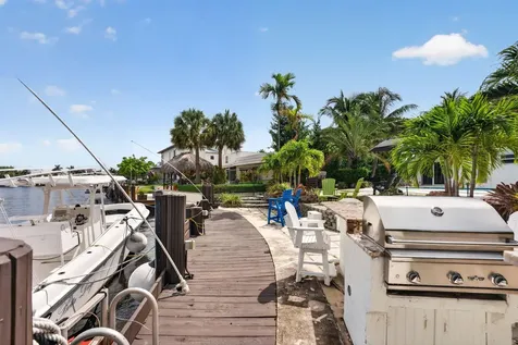 2375 SE 8th Street SE Pompano Beach FL 33062