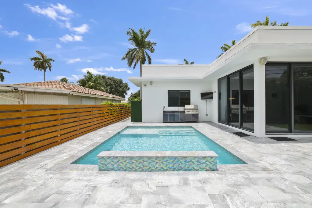 2620 SE 6th Street Pompano Beach FL 33062