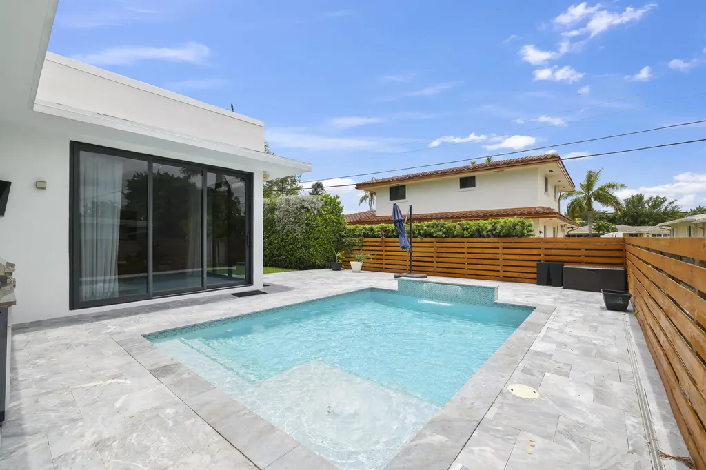 2620 SE 6th Street Pompano Beach FL 33062