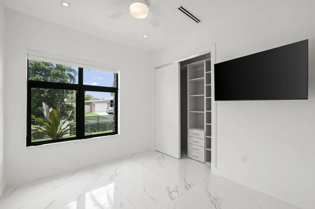2620 SE 6th Street Pompano Beach FL 33062