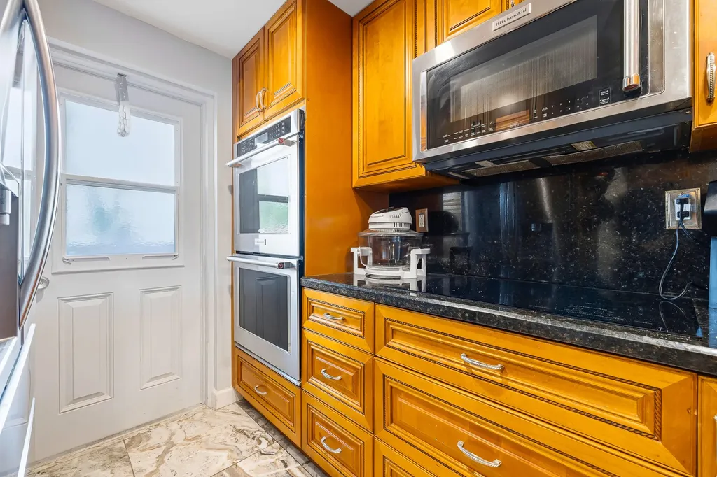 1319 E Hillsboro Boulevard Deerfield Beach FL 33441