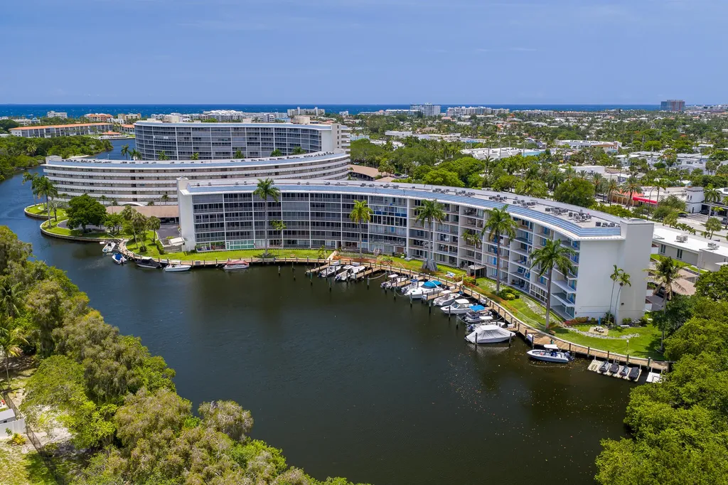 1319 E Hillsboro Boulevard Deerfield Beach FL 33441