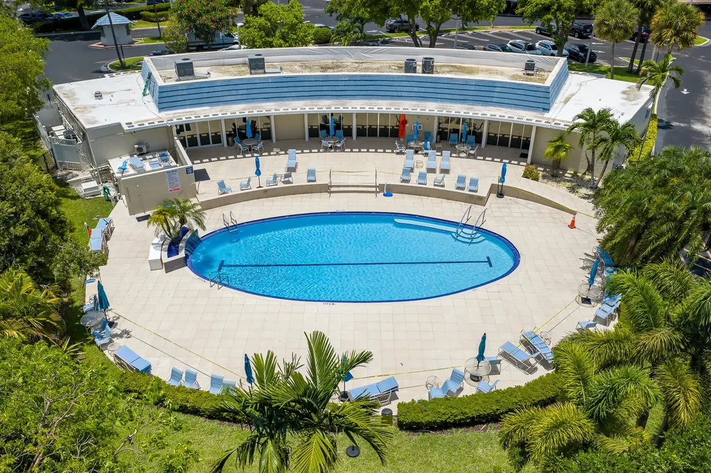1319 E Hillsboro Boulevard Deerfield Beach FL 33441