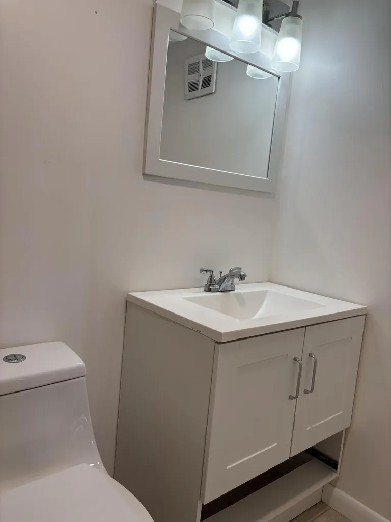 8051 S Colony Circle Tamarac FL 33321