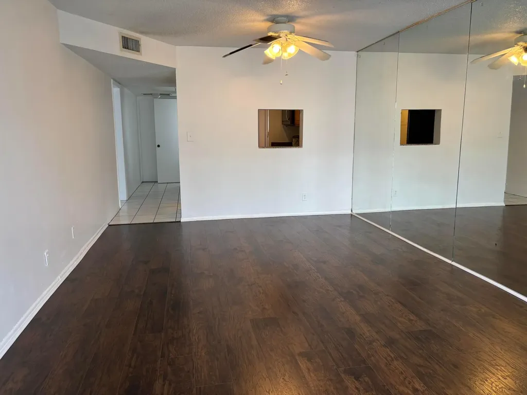 8051 S Colony Circle Tamarac FL 33321