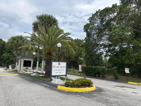 8051 S Colony Circle Tamarac FL 33321