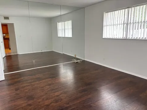 8051 S Colony Circle Tamarac FL 33321