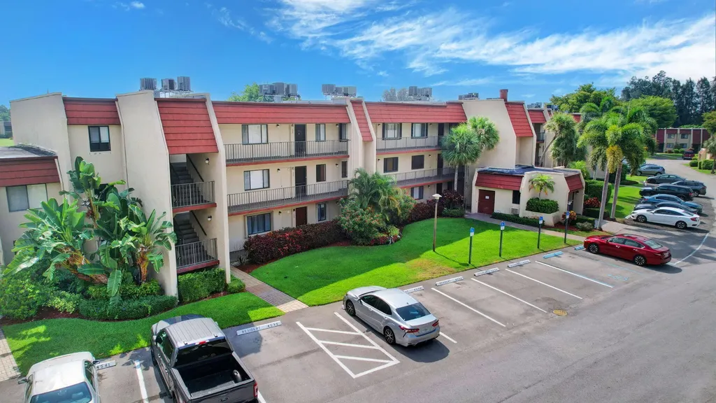 4539 Luxemburg Court Lake Worth FL 33467