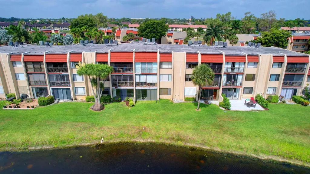 4539 Luxemburg Court Lake Worth FL 33467