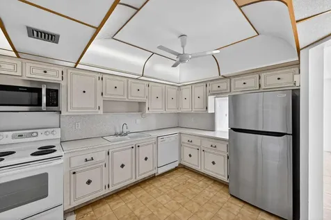 400 Diplomat Parkway Hallandale Beach FL 33009