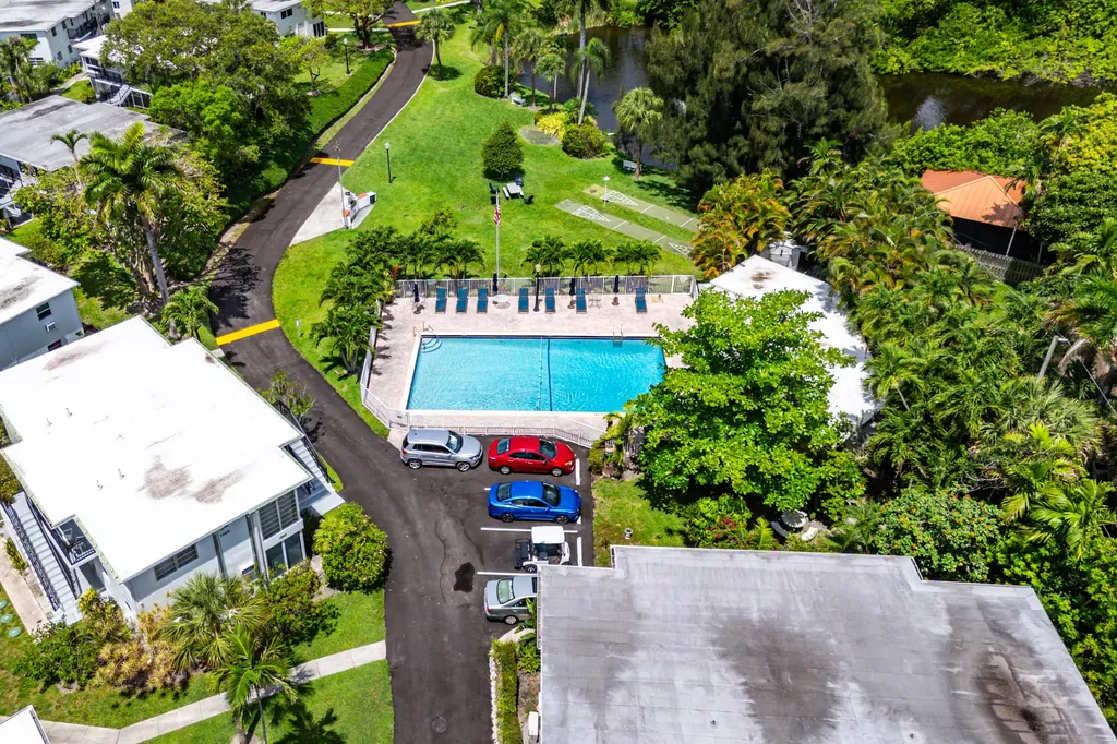 1045 SE 15th Street Fort Lauderdale FL 33316